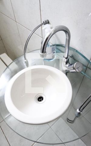 Casa à venda com 220m², 4 quartos e 2 vagasLavabo