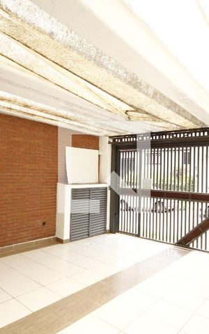 Casa à venda com 220m², 4 quartos e 2 vagasGaragem