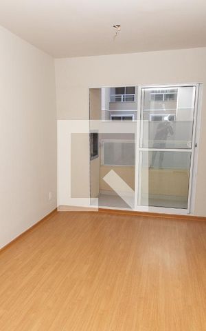 Apartamento à venda com 46m², 2 quartos e 1 vaga Apartamento à venda com 46m², 2 quartos e 1 vagaSala