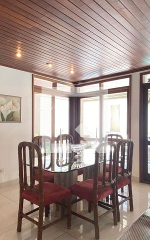 Casa de condomínio à venda com 340m², 3 quartos e 4 vagasSala de Jantar