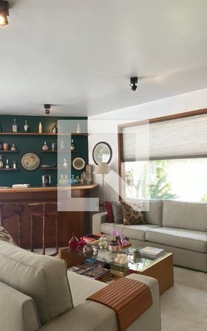 Casa de condomínio à venda com 340m², 3 quartos e 4 vagasSala