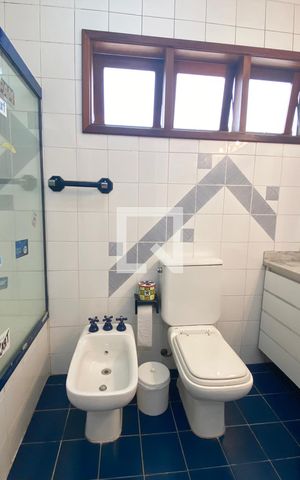 Casa de condomínio à venda com 340m², 3 quartos e 4 vagasBanheiro da Suíte 2