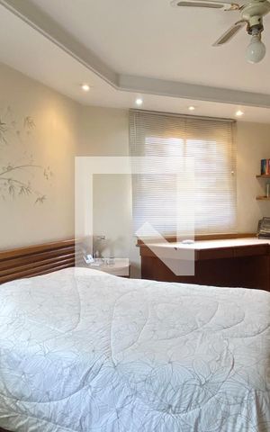 Casa de condomínio à venda com 340m², 3 quartos e 4 vagasSuíte 1