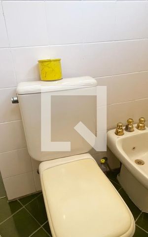Casa de condomínio à venda com 340m², 3 quartos e 4 vagasBanheiro da Suíte 1