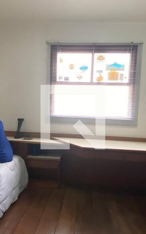 Casa de condomínio à venda com 340m², 3 quartos e 4 vagasSuíte 2