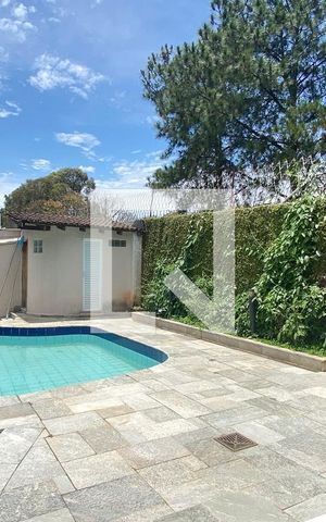 Casa de condomínio à venda com 340m², 3 quartos e 4 vagasChurrasqueira