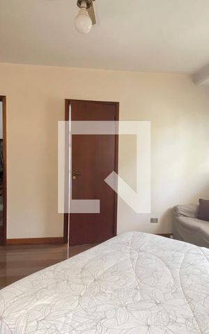 Casa de condomínio à venda com 340m², 3 quartos e 4 vagasSuíte 1