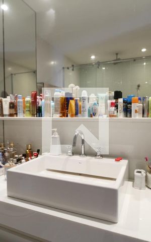 Apartamento à venda com 328m², 3 quartos e 3 vagasBanheiro