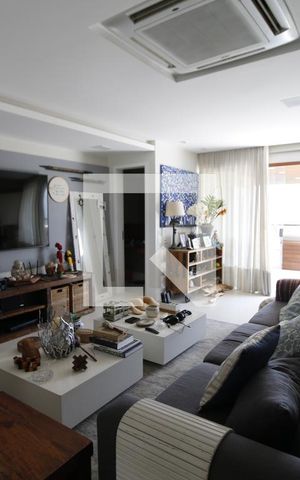 Apartamento à venda com 328m², 3 quartos e 3 vagasSala 2