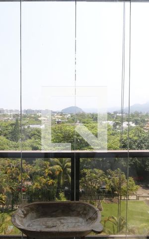 Apartamento à venda com 328m², 3 quartos e 3 vagasVaranda do quarto 2