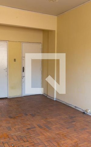 Apartamento para alugar com 83m², 2 quartos e 1 vaga Apartamento para alugar com 83m², 2 quartos e 1 vagaSala
