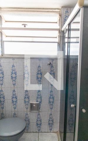 Apartamento à venda com 80m², 3 quartos e 1 vaga Apartamento à venda com 80m², 3 quartos e 1 vagaBanheiro