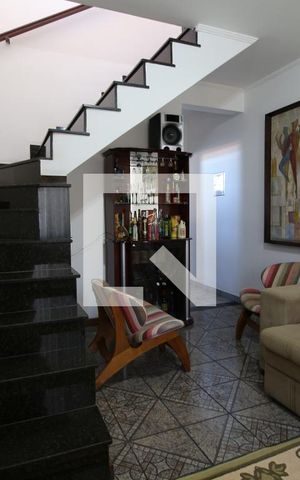 Casa à venda com 388m², 3 quartos e 7 vagasSala