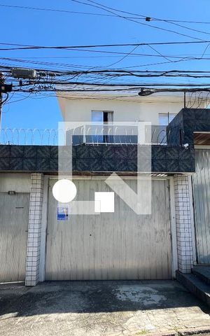 Casa à venda com 388m², 3 quartos e 7 vagas Casa à venda com 388m², 3 quartos e 7 vagasFachada