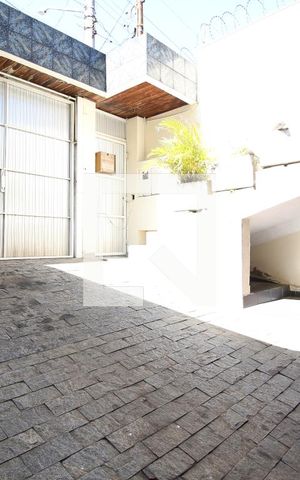 Casa à venda com 388m², 3 quartos e 7 vagasGaragem