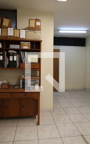 Casa à venda com 388m², 3 quartos e 7 vagasEscritório