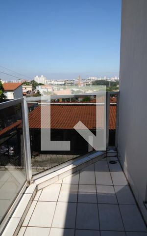 Casa à venda com 388m², 3 quartos e 7 vagasSacada quarto 1