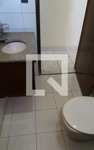 Casa à venda com 388m², 3 quartos e 7 vagasBanheiro 1