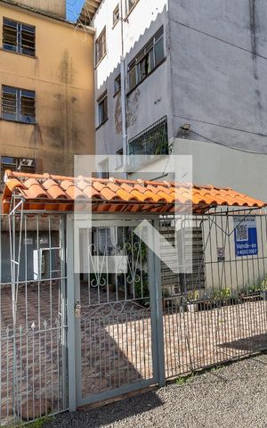 Apartamento à venda com 46m², 2 quartos e 1 vaga Apartamento à venda com 46m², 2 quartos e 1 vagaFachada