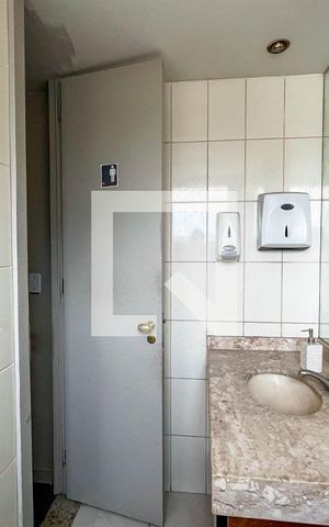 Studio para alugar com 350m², 8 quartos e sem vaga