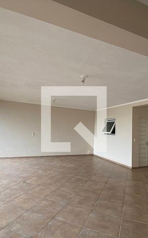 Casa à venda com 264m², 3 quartos e 3 vagasGaragem