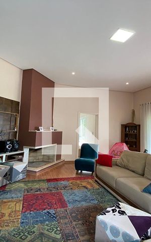 Casa à venda com 264m², 3 quartos e 3 vagasSala