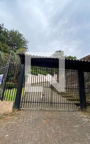 Casa à venda com 264m², 3 quartos e 3 vagasFachada