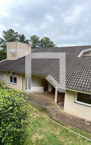 Casa à venda com 264m², 3 quartos e 3 vagasÁrea Externa