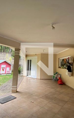 Casa à venda com 264m², 3 quartos e 3 vagasGaragem