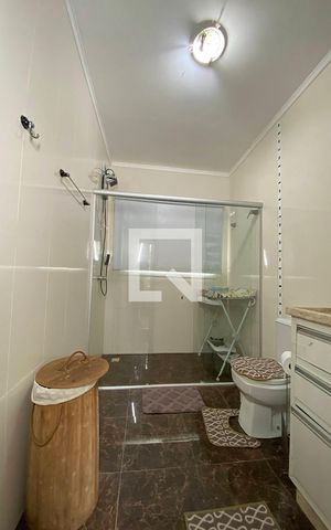 Casa à venda com 264m², 3 quartos e 3 vagasBanheiro