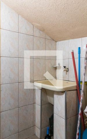 Casa à venda com 180m², 3 quartos e sem vaga Casa à venda com 180m², 3 quartos e sem vagaÁrea de Serviço de Apoio