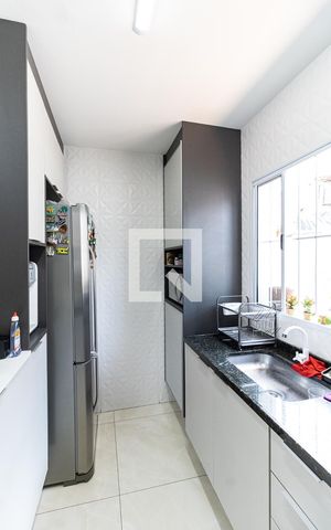 Casa à venda com 120m², 3 quartos e 2 vagas Casa à venda com 120m², 3 quartos e 2 vagasCozinha