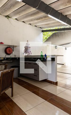Casa à venda com 120m², 3 quartos e 2 vagas Casa à venda com 120m², 3 quartos e 2 vagasÁrea Gourmet