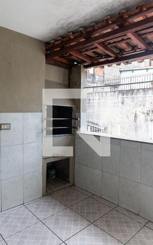 Casa para alugar com 120m², 3 quartos e 1 vaga Casa para alugar com 120m², 3 quartos e 1 vagaÁrea de serviço