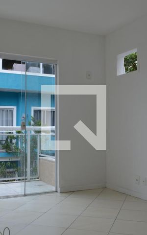 Casa de condomínio à venda com 98m², 4 quartos e 1 vagaSuíte