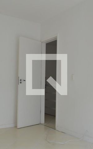 Casa de condomínio à venda com 98m², 4 quartos e 1 vagaSuíte