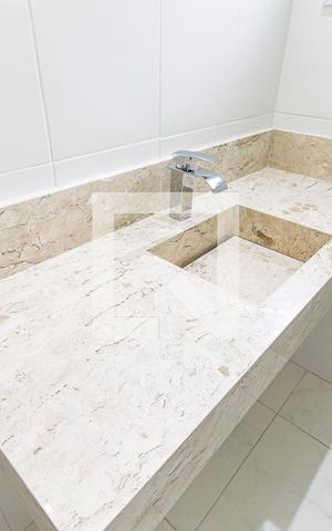 Casa para alugar com 146m², 3 quartos e 2 vagasBanheiro da Suíte