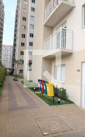 Apartamento à venda com 40m², 2 quartos e sem vagaÁrea comum