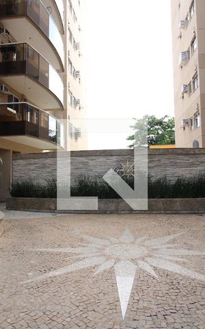 Apartamento à venda com 86m², 2 quartos e 1 vagaÁrea comum