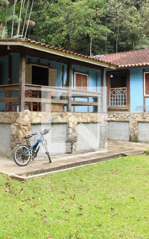Casa à venda com 3000m², 4 quartos e 2 vagasfachada da casa 1