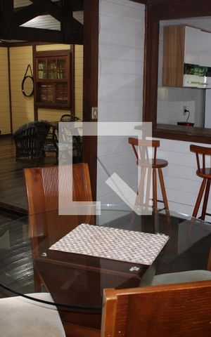 Casa à venda com 3000m², 4 quartos e 2 vagasSala de Jantar