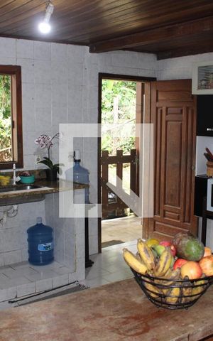 Casa à venda com 3000m², 4 quartos e 2 vagasCozinha
