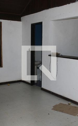 Casa à venda com 3000m², 4 quartos e 2 vagasSala