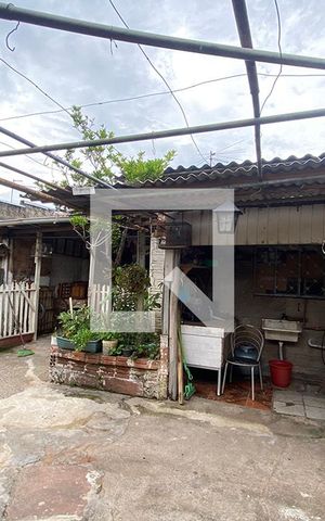 Casa à venda com 110m², 4 quartos e 1 vagaÁrea Externa