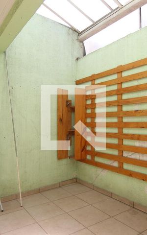 Casa à venda com 100m², 2 quartos e 2 vagasÁrea de Serviço