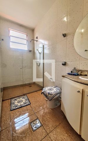 Apartamento à venda com 121m², 3 quartos e 2 vagas Apartamento à venda com 121m², 3 quartos e 2 vagasBanheiro