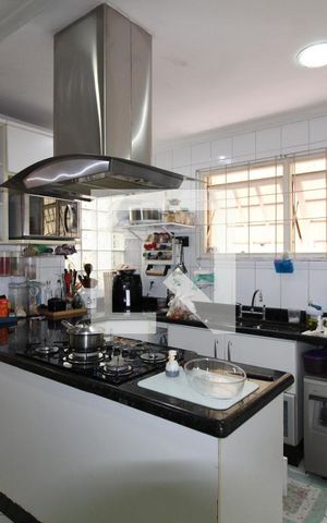 Casa à venda com 300m², 3 quartos e 3 vagasCozinha