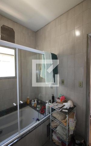Casa à venda com 300m², 3 quartos e 3 vagasBanheiro