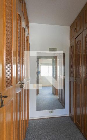 Apartamento para alugar com 240m², 4 quartos e 3 vagas Apartamento para alugar com 240m², 4 quartos e 3 vagasQuarto 3