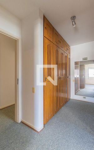 Apartamento para alugar com 240m², 4 quartos e 3 vagas Apartamento para alugar com 240m², 4 quartos e 3 vagasQuarto 3